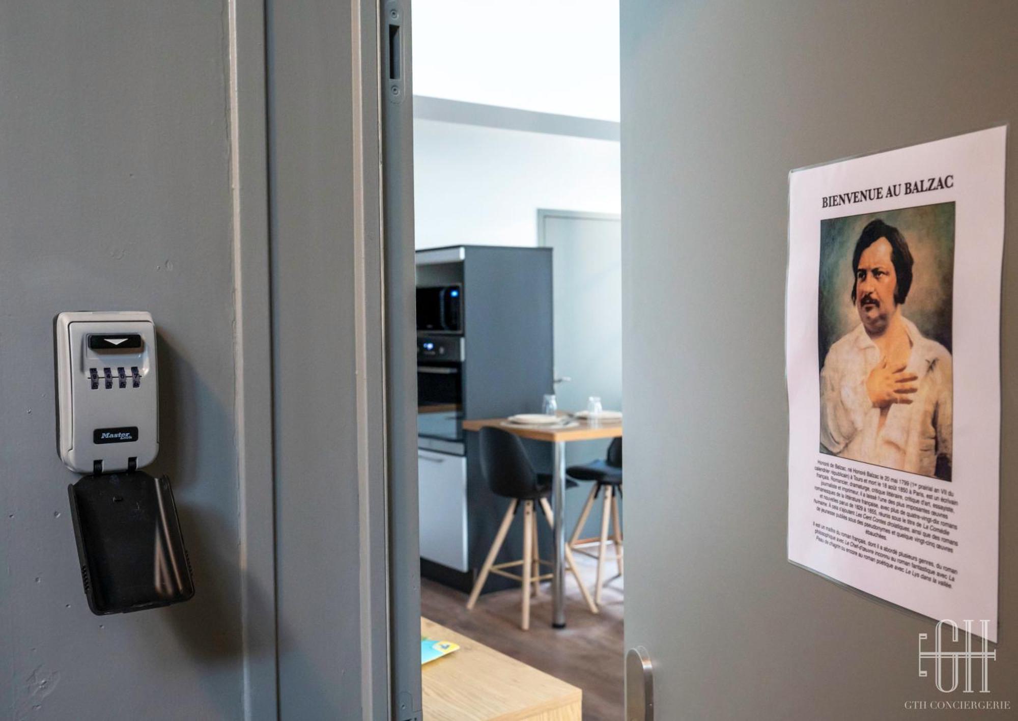 Le Balzac / Colbert - Bord De Loire Apartment Tours Ngoại thất bức ảnh